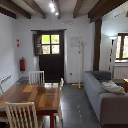 Holiday home Gestiona2r - Casa En Llanes 3 6 Huespedes Cerca De Playas *